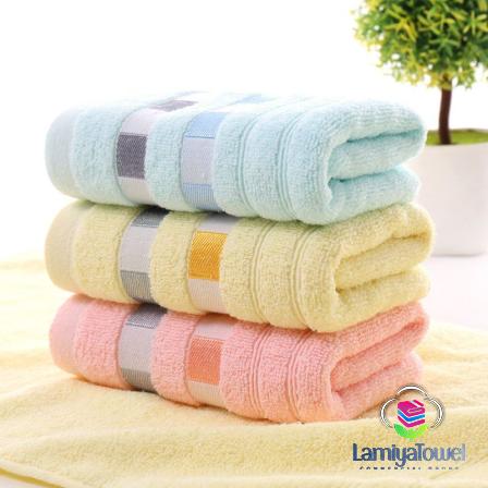 Buy the latest types of 24 x 40 bath towels at a reasonable price